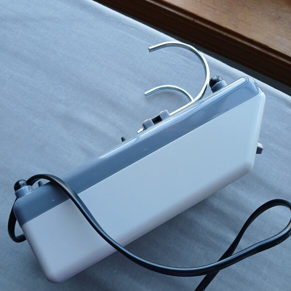 MedAir Eco Powered Pressure Reducing Air Mattress new with used electric pump - Picture 12 of 15